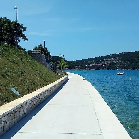Apartment By The Sea Tisno, Murter - 810 Tisno
