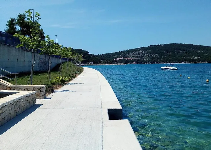 Apartament By The Sea - Murter - 810 Tisno