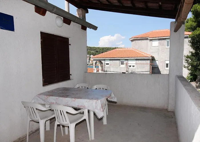 Apartament By The Sea - Murter - 810 Tisno