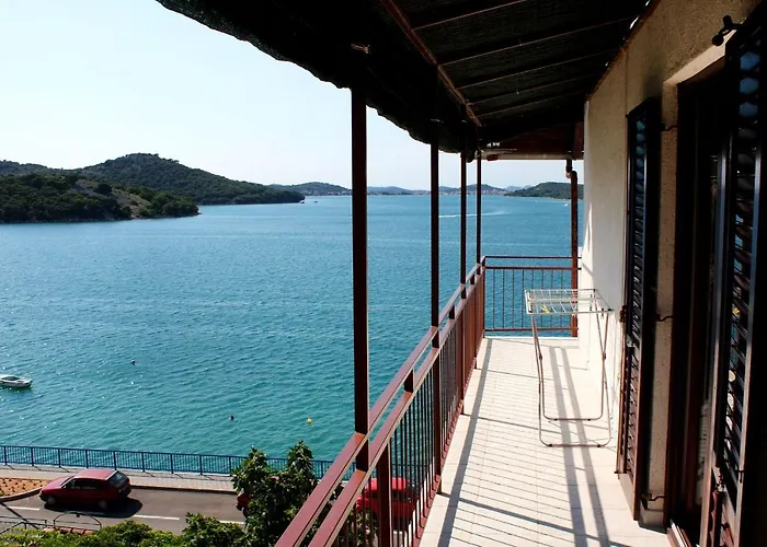 By The Sea - Murter - 810 Apartament *