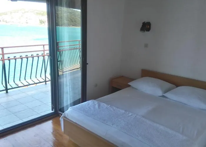 Apartament By The Sea - Murter - 810 *